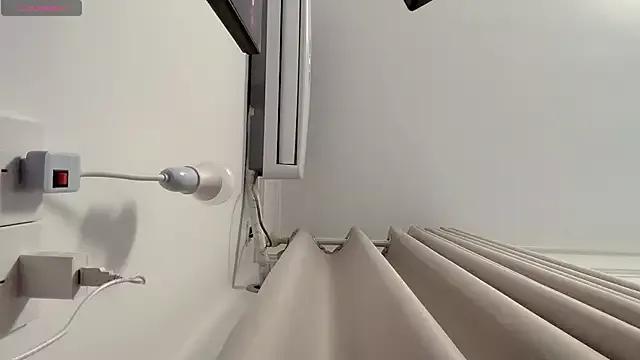 Sweet H-2005 wants you to fuck her body now H-2005 from StripChat